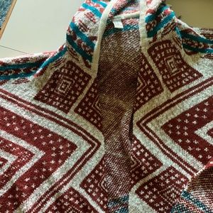 Forever 21 1/4 Sleeve Shawl Slit Sides